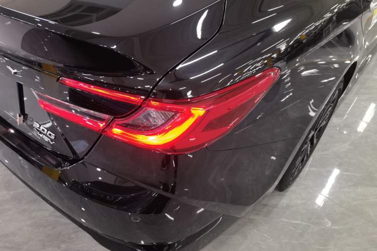 Used Toyota Camry 2026 Model Dual-Engine 2.0HG Prestige Edition