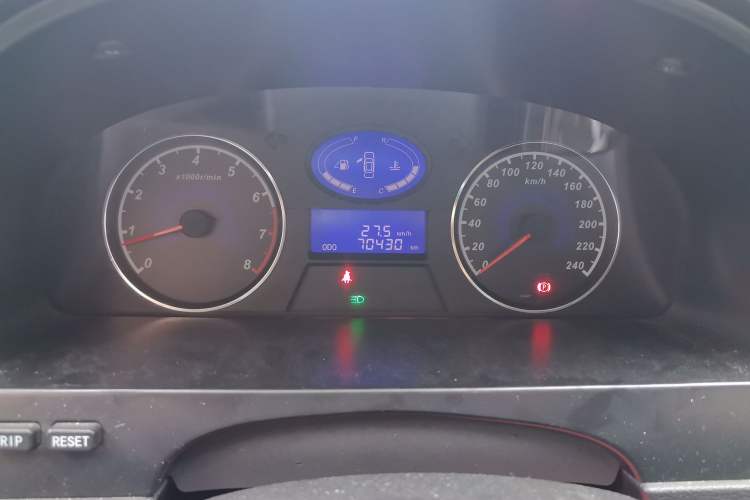 Used Geely Auto Classic Emgrand 2013 Sedan 1.5L Manual Entry-Level Model
