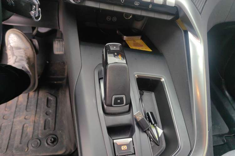 Used Peugeot 4008 2021 360THP Sharp Edition Gear Lever