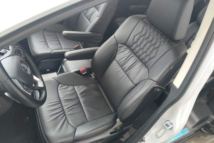 Used Honda Elysion 2024 2.0L eHEV Luxury Edition
