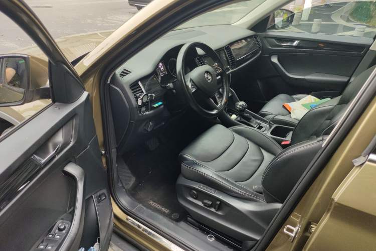 Used Skoda Kodiaq 2017 TSI330 7-Seater Two-Wheel-Drive Luxury Edition
