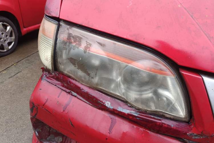 Used FORTHING Lingzhi 2014 V3 1.5L 7-Seater Standard Model II Right Front Headlight