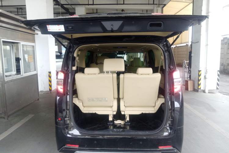 Used Toyota Vellfire 2021 Crown Dual-Engine 2.5L HV Supreme Edition
