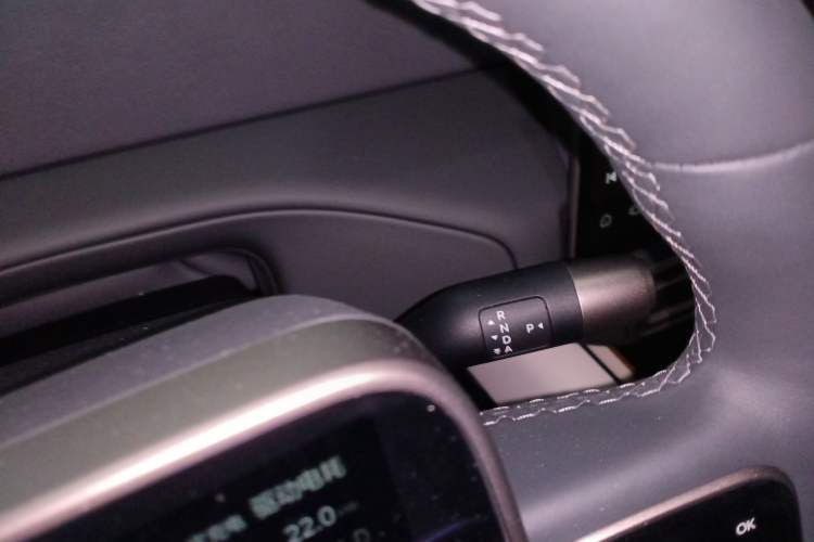 Used Li Auto MEGA 2025 Home Family Special Edition
