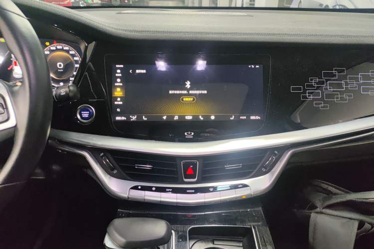 Used Geely Auto Emgrand GT New Energy 2018 1.5T PHEV Yao Ling Edition Audio And AC Panel