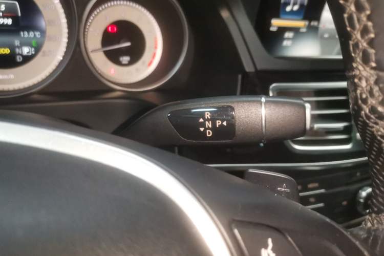 Used Mercedes-Benz E-Class 2015 Facelift E 200 L Sport Edition