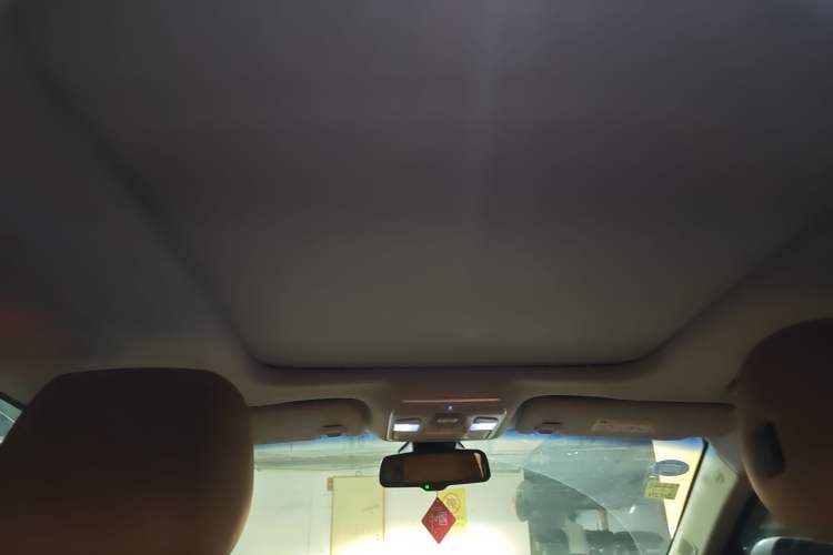 Used Geely Auto Emgrand GT 2015 1.8T Premium Model Headliner