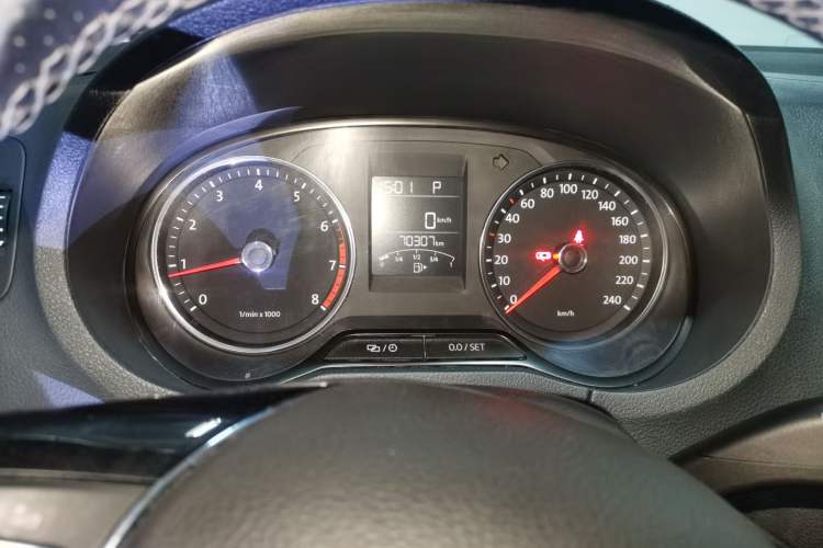 Used Volkswagen Polo 2014 1.6L Cross Polo Automatic Instrument Cluster