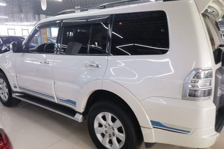Used Mitsubishi Pajero 2019 3.0L Automatic Luxury Edition
