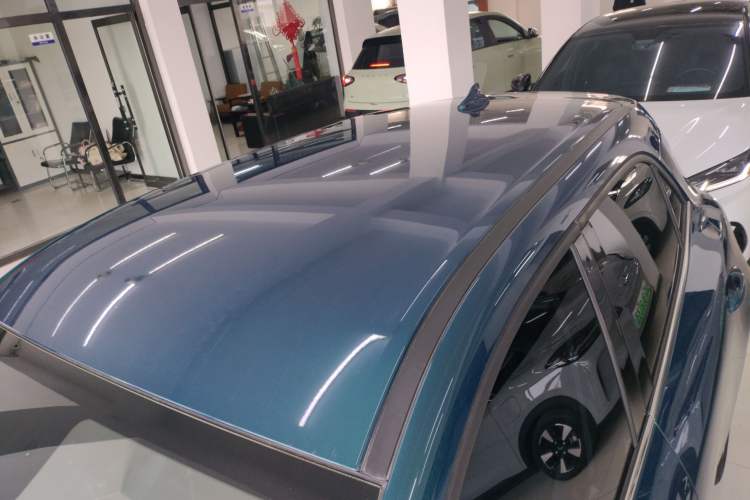 Used ORA Good Cat 2023 401 km Standard Range Luxury Version Lithium Iron Phosphate
