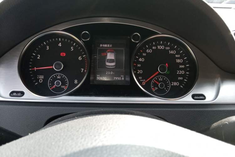 Used Volkswagen FAW-Volkswagen CC 2015 2.0 TSI Luxury Model Instrument Cluster