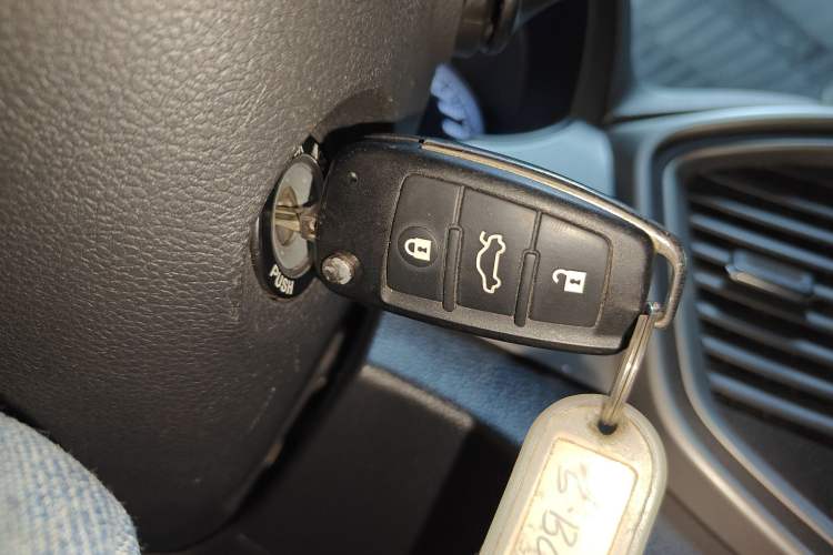 Used JAC Refine M4 2021 2.0L Manual Comfort Edition