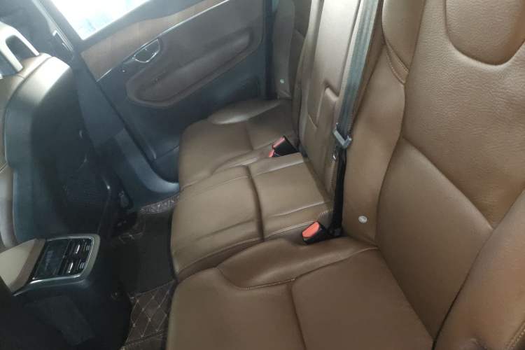 Used Volvo XC90 2021 B5 SmartDrive Luxury Edition 5-seater
