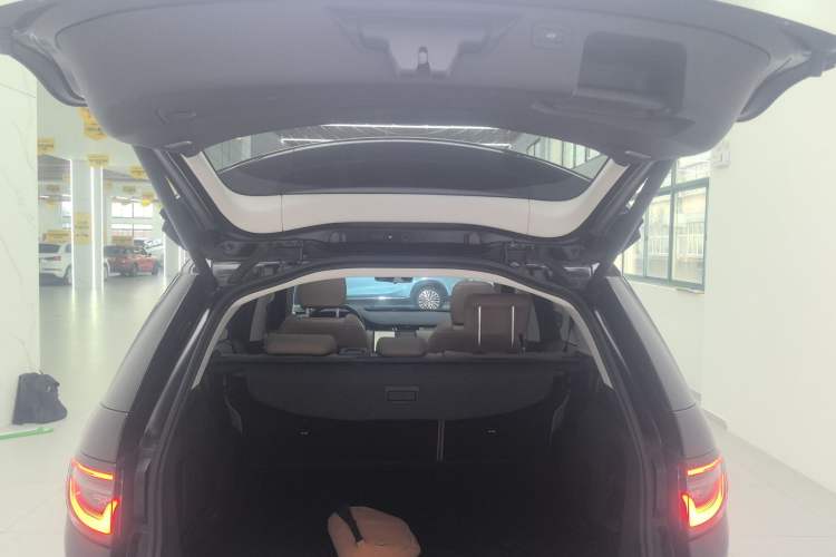 Used Land Rover Discovery Sport 2024 Luxury Custom Edition