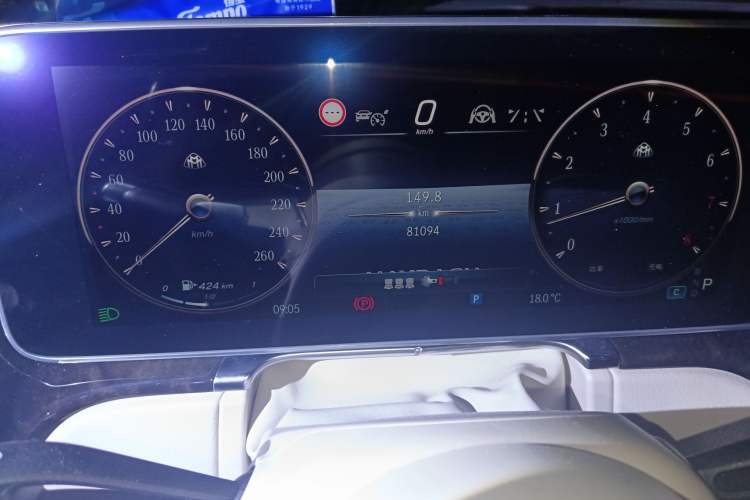 Used Mercedes-Benz Maybach S-Class 2023 S 480 4MATIC Odometer Close Up