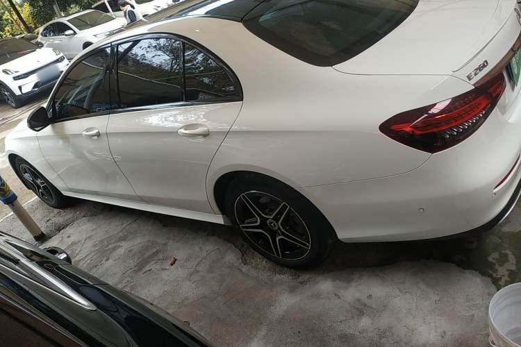 Used Mercedes-Benz E-Class 2022 E 260 Stylish Sports Edition
